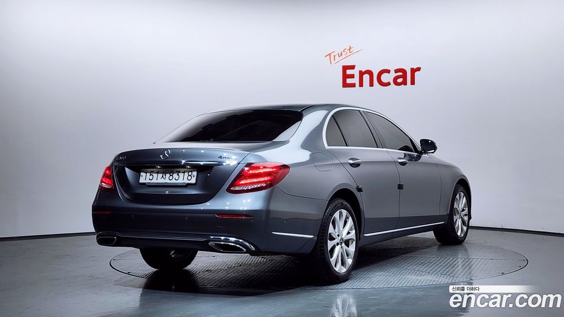 Mercedes-Benz E-Class 2020