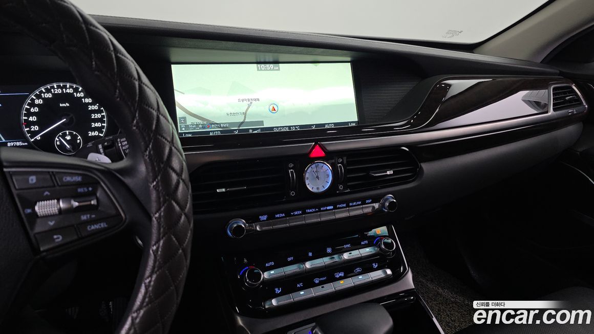 Genesis EQ900 2018