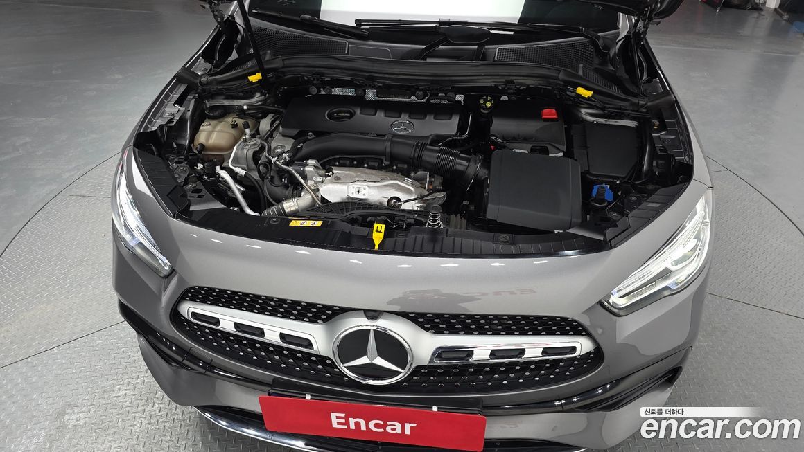 Mercedes-Benz GLA-Class 2020