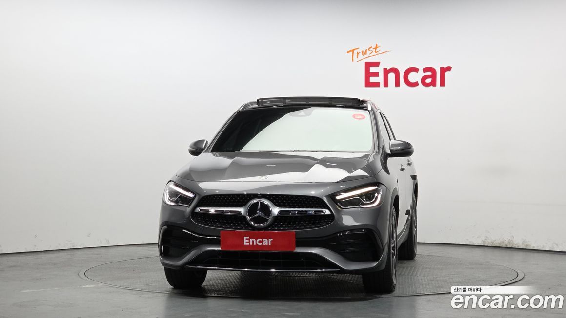 Mercedes-Benz GLA-Class 2020