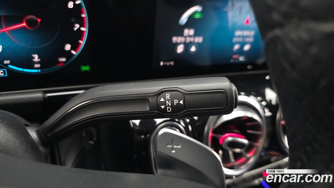 Mercedes-Benz GLA-Class 2020