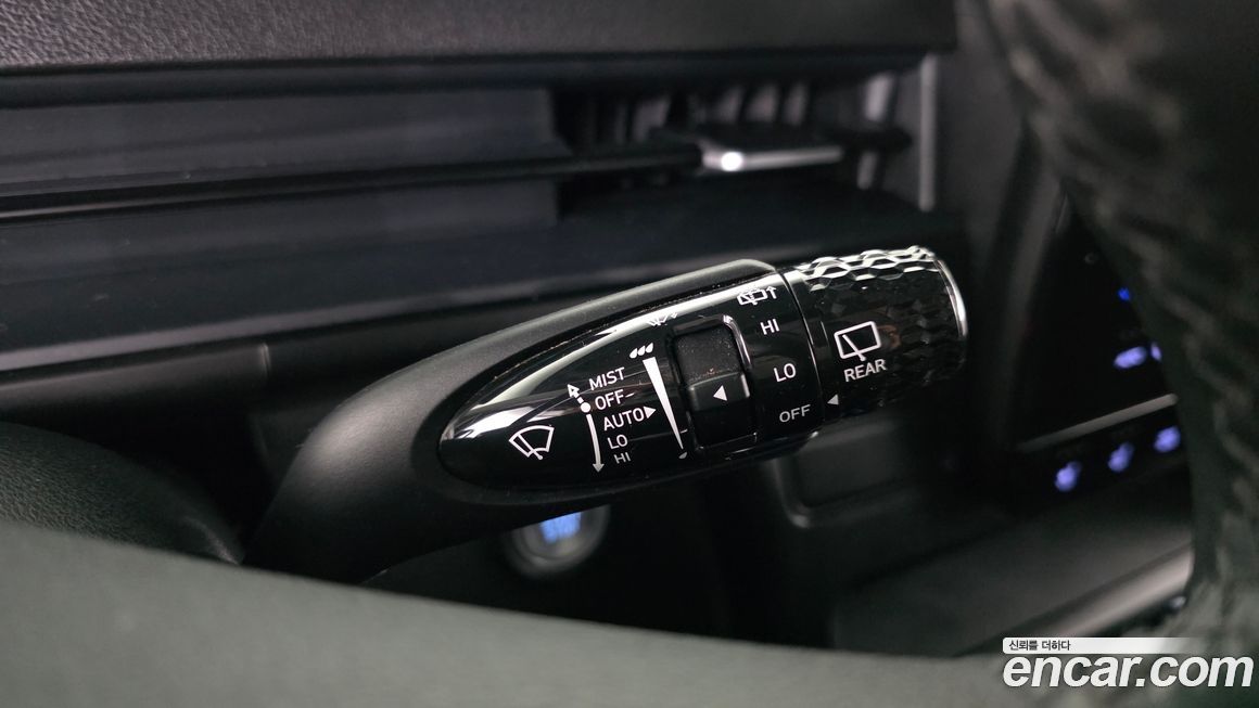 Hyundai Staria 2025