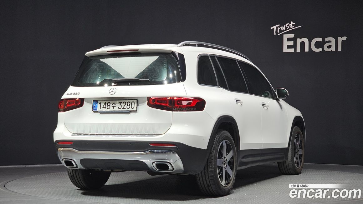 Mercedes-Benz GLB-Class 2020