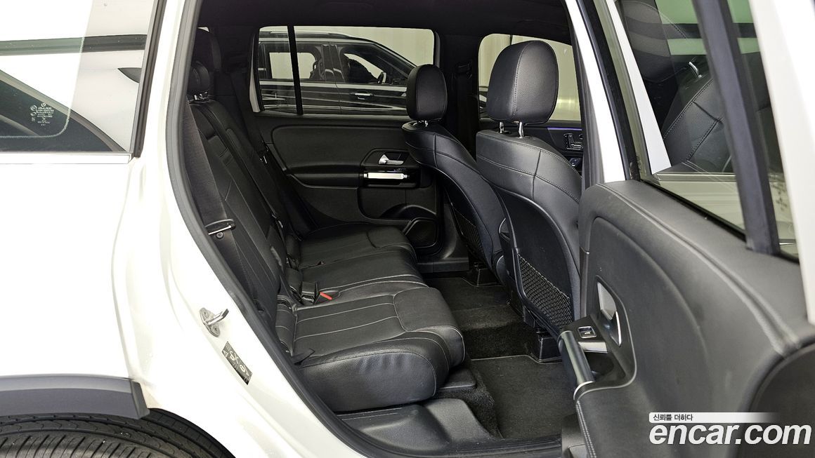 Mercedes-Benz GLB-Class 2020