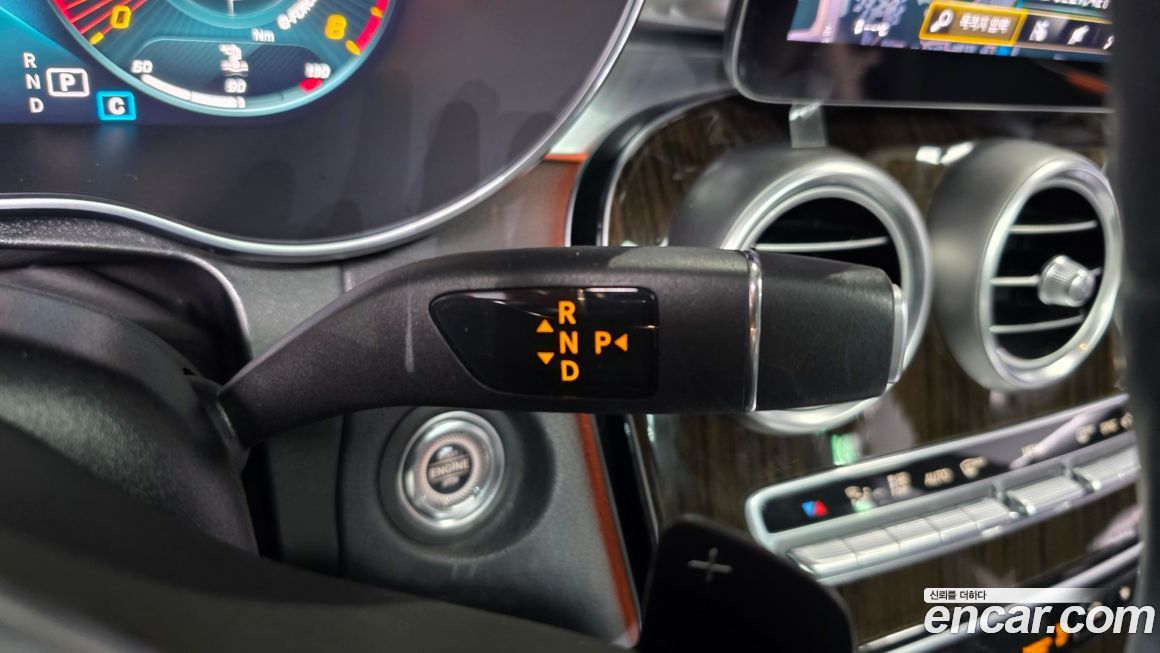 Mercedes-Benz GLC-Class 2020