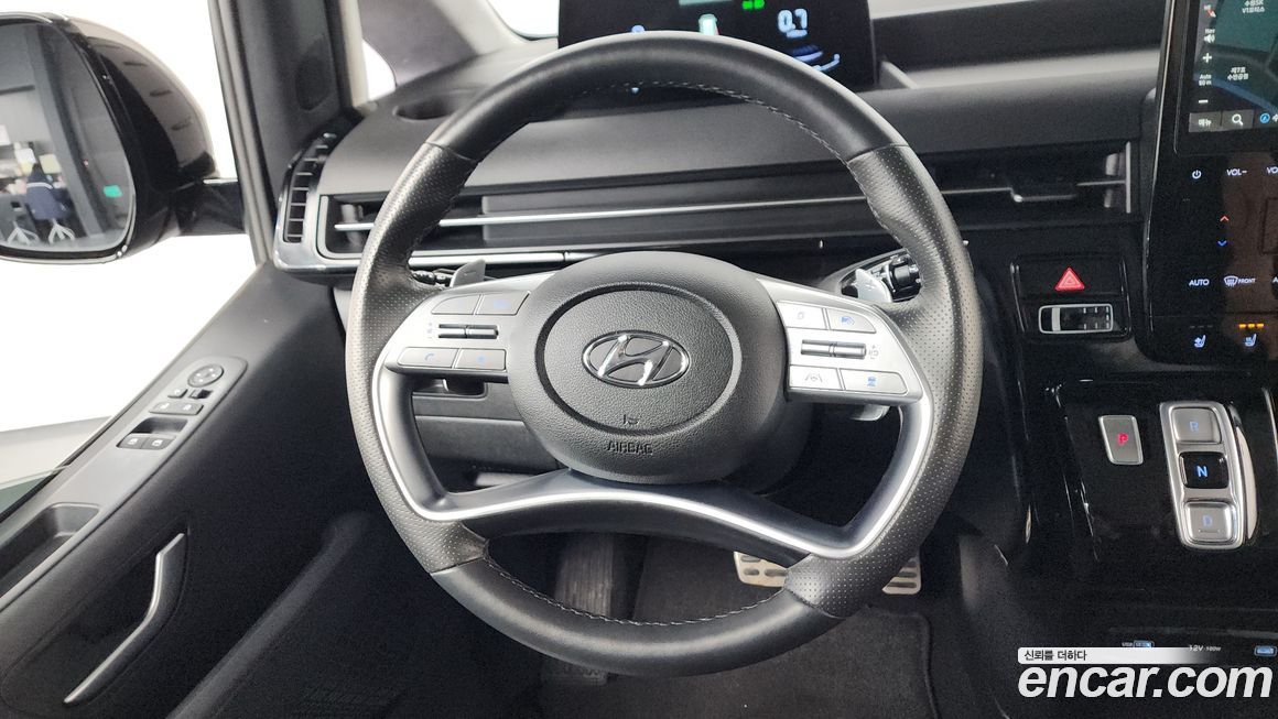 Hyundai Staria 2022