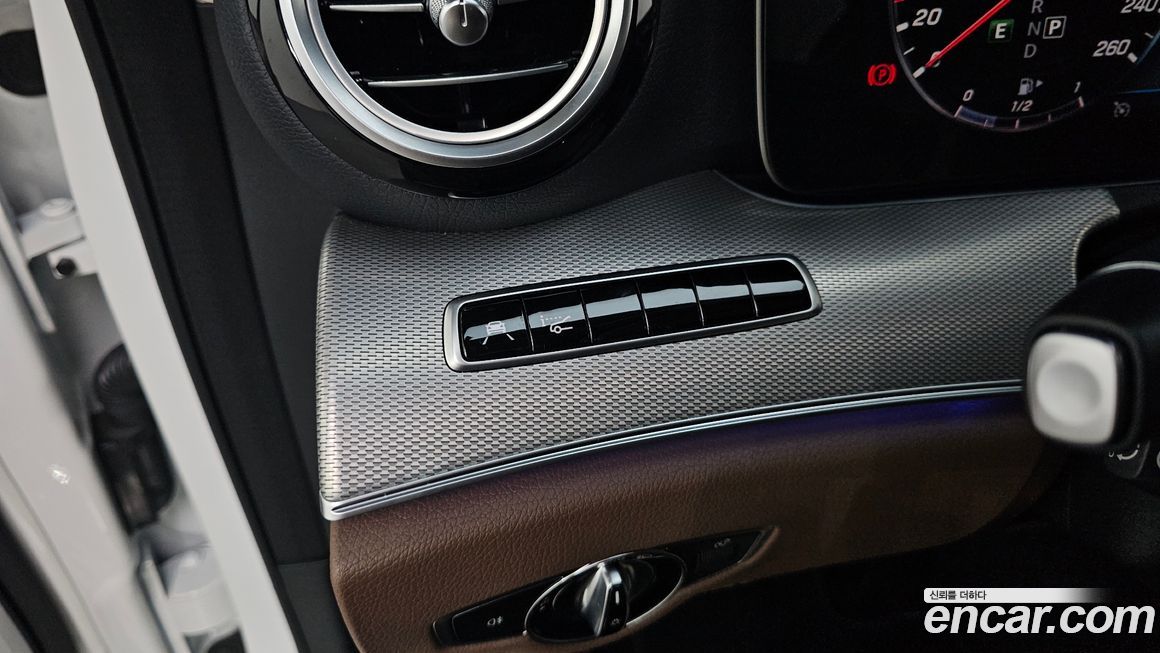 Mercedes-Benz E-Class 2019