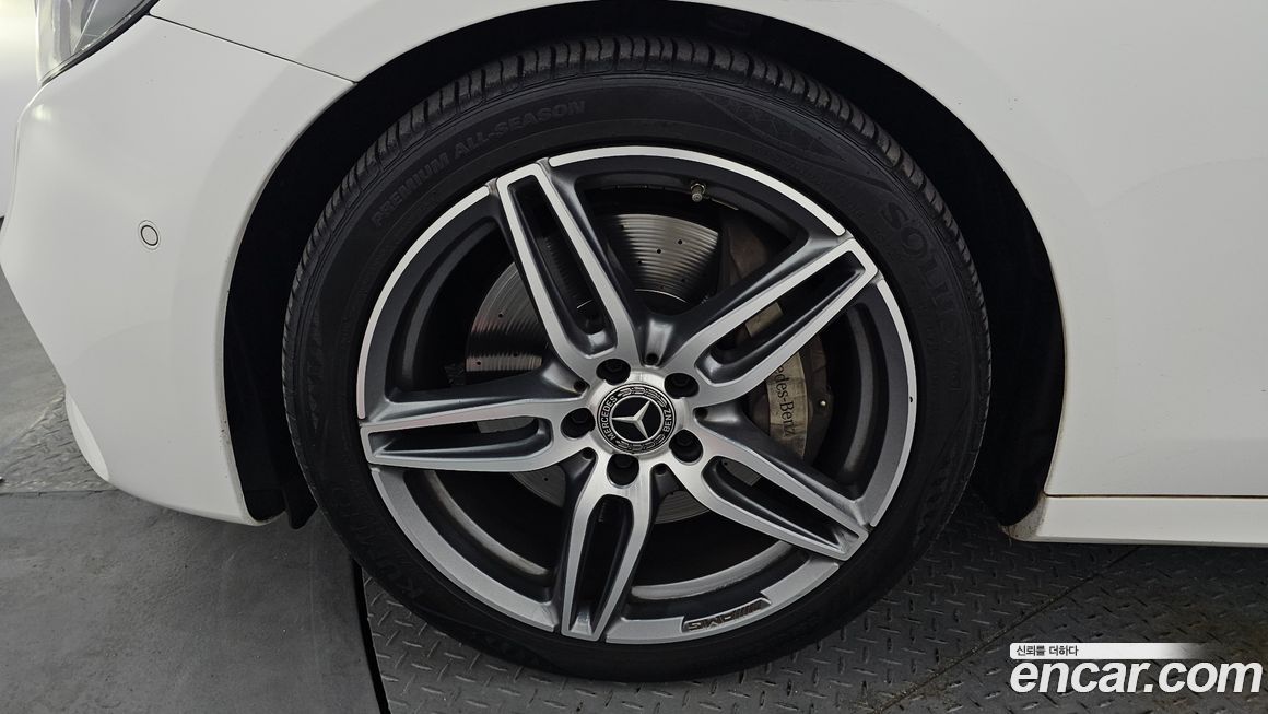 Mercedes-Benz E-Class 2019