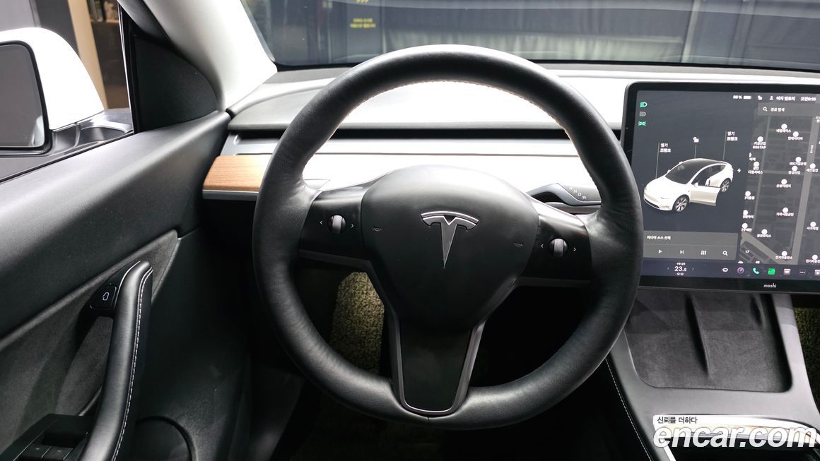 Tesla Model Y 2021