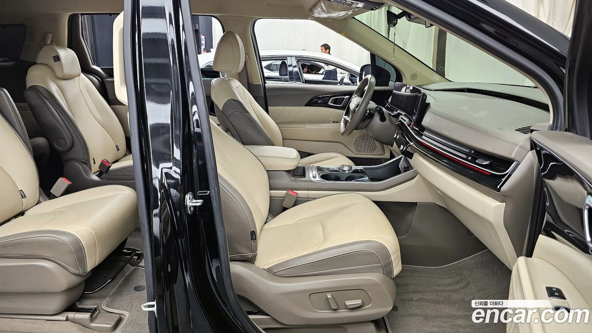 Kia Canival 2025