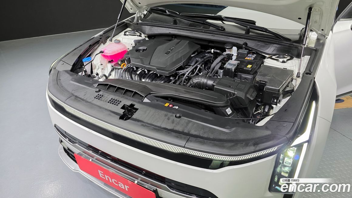 Kia K8 2025