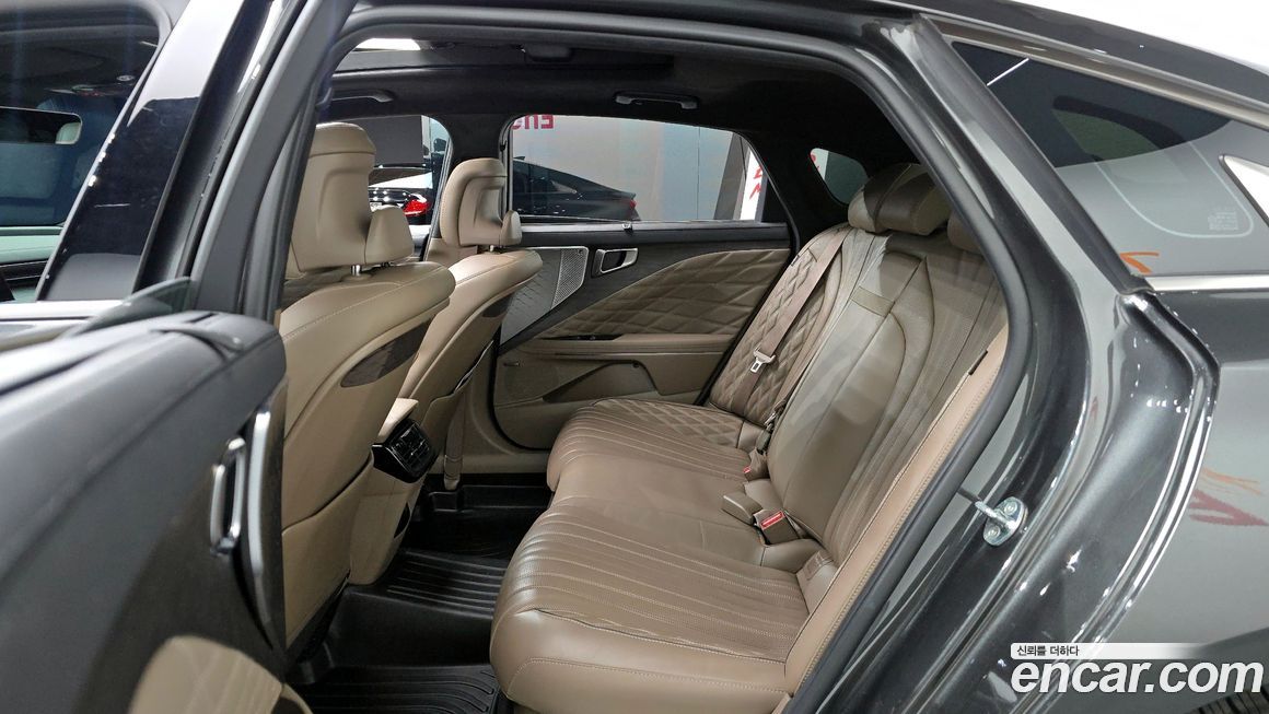 Kia K8 2023