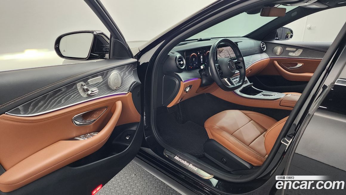 Mercedes-Benz E-Class 2021