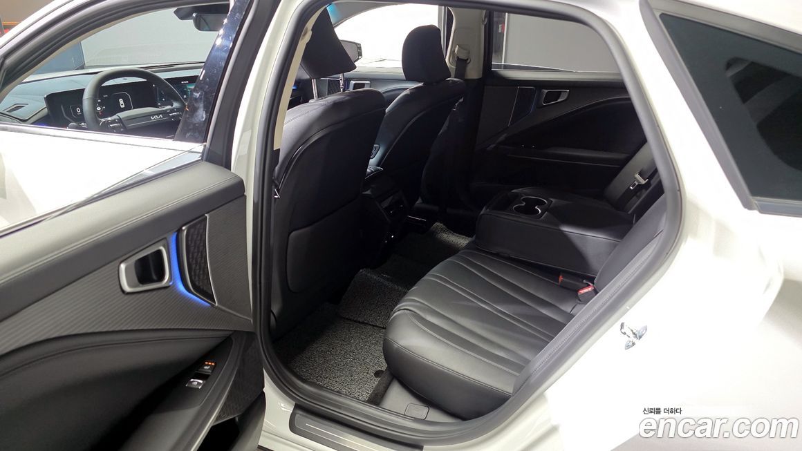 Kia K8 2025