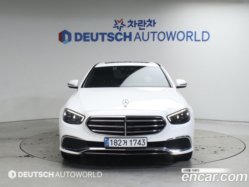 Mercedes-Benz E-Class 2021