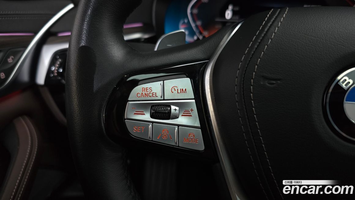 BMW 5-Series 2023