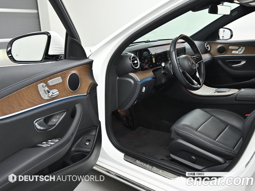 Mercedes-Benz E-Class 2021