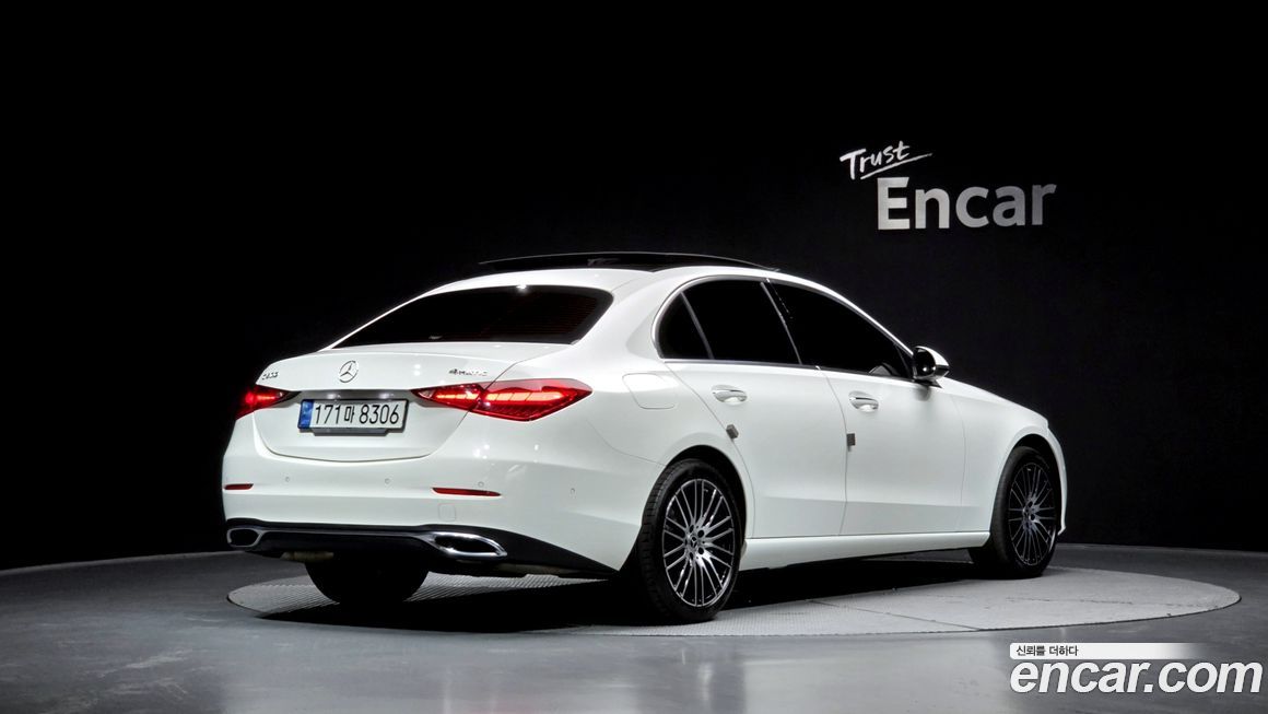 Mercedes-Benz C-Class 2022