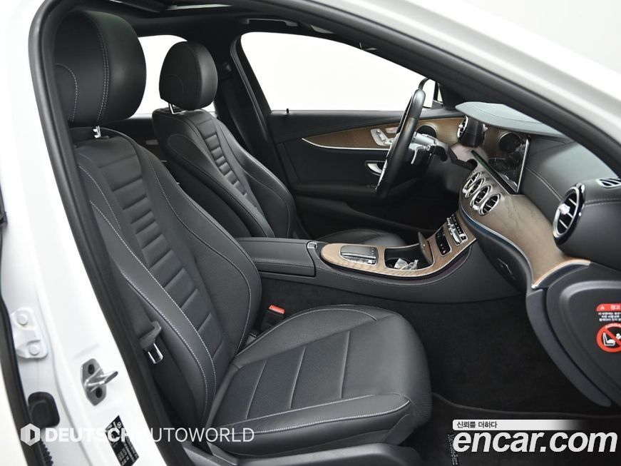 Mercedes-Benz E-Class 2021