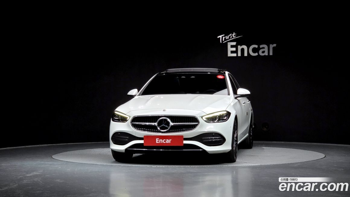 Mercedes-Benz C-Class 2022