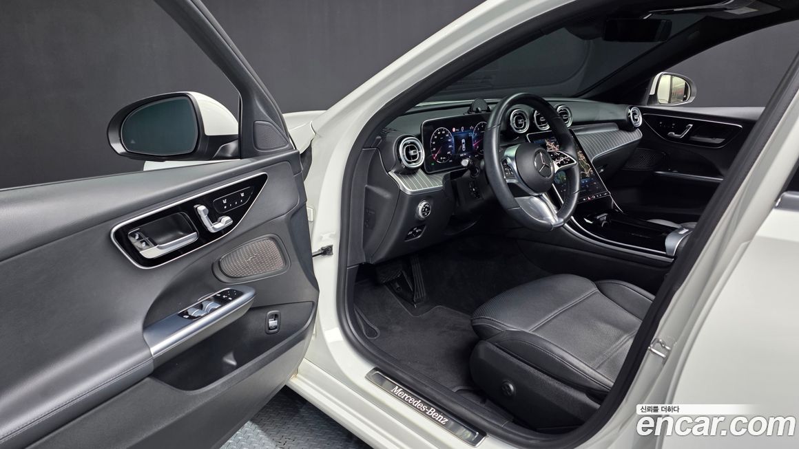 Mercedes-Benz C-Class 2022