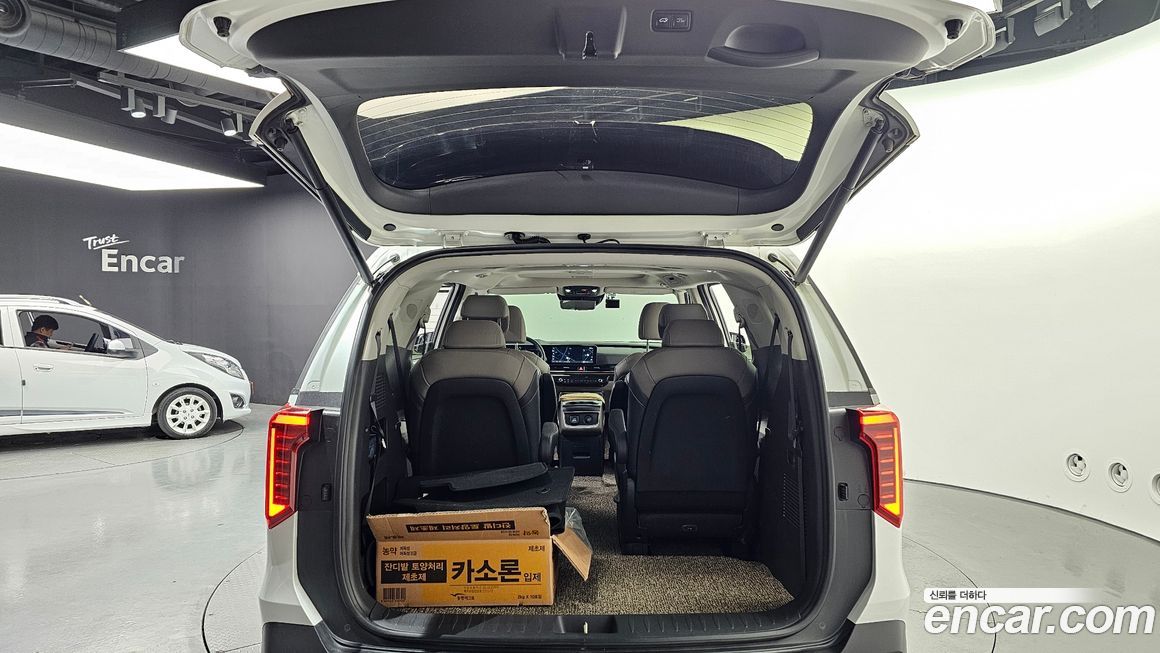Kia Canival 2024