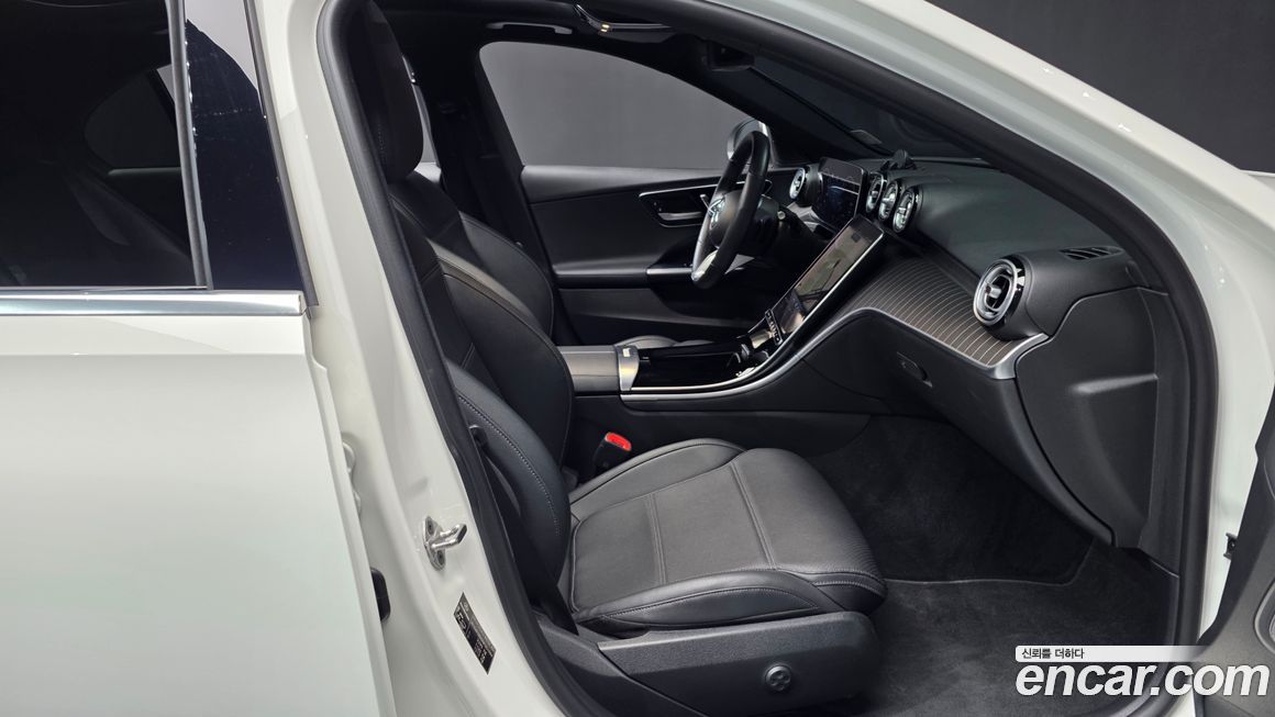 Mercedes-Benz C-Class 2022