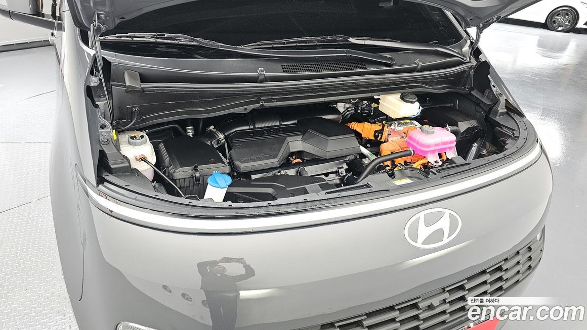 Hyundai Staria 2026