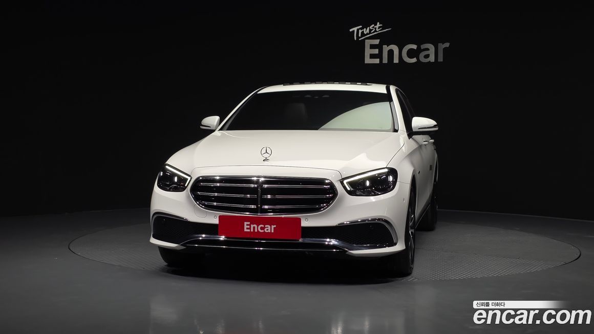 Mercedes-Benz E-Class 2021