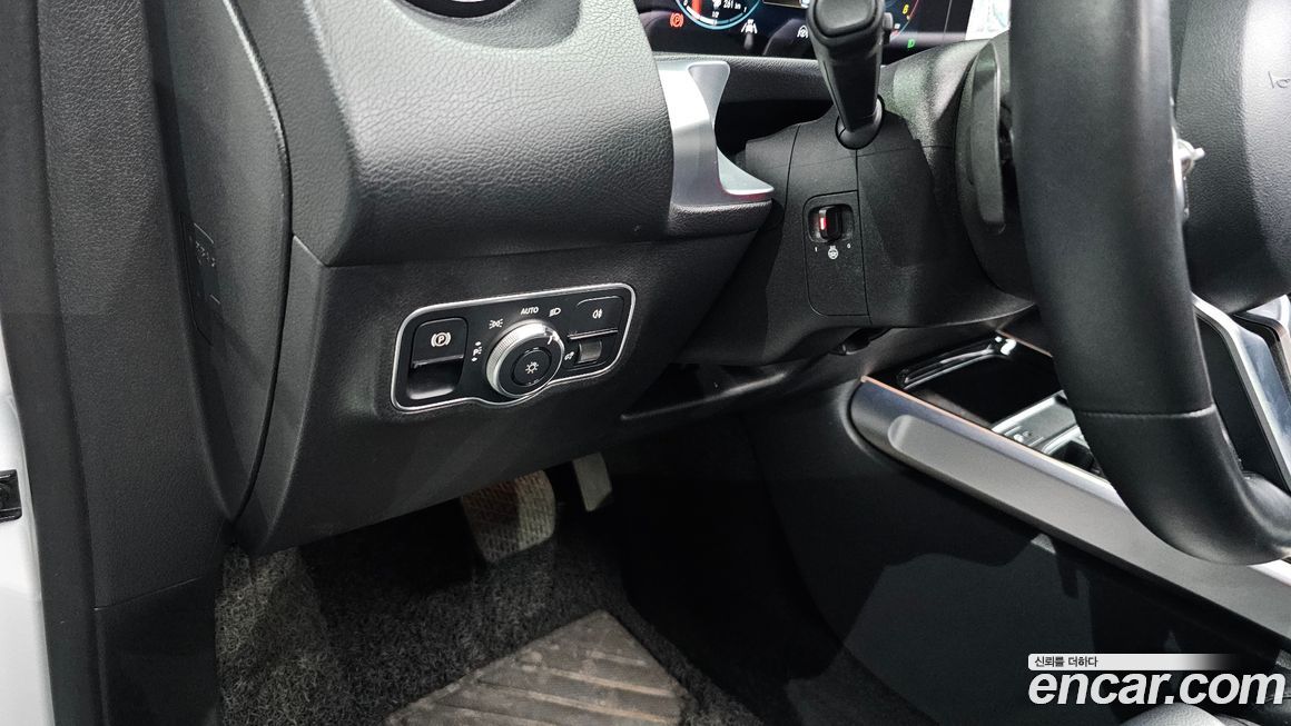 Mercedes-Benz GLB-Class 2022