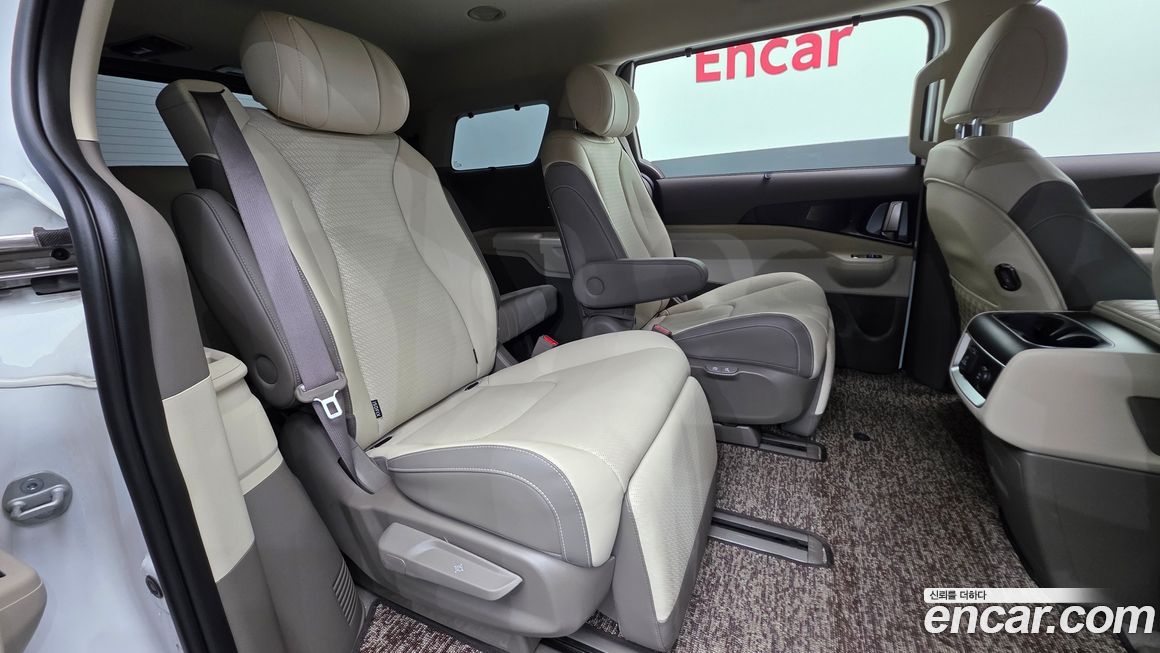 Kia Canival 2025