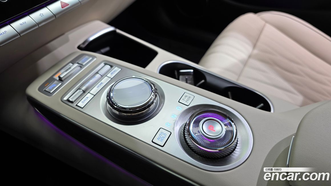 Genesis GV70 2023