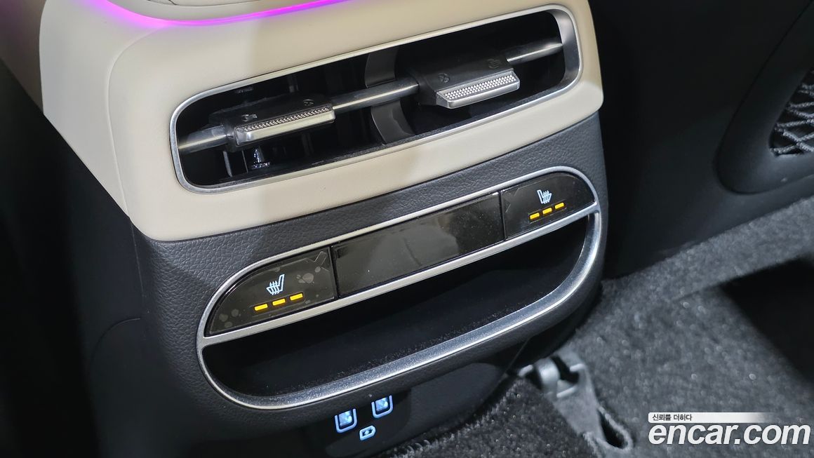 Genesis GV70 2023