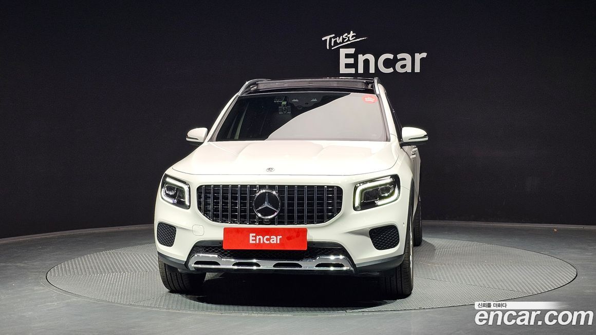 Mercedes-Benz GLB-Class 2022