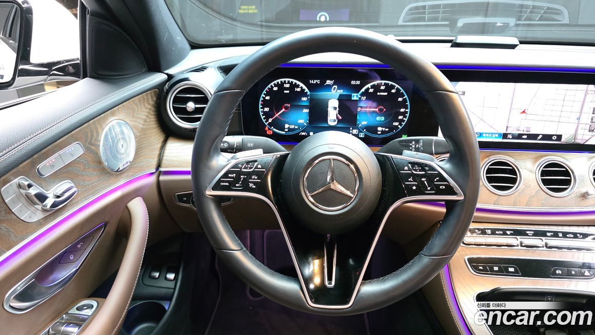 Mercedes-Benz E-Class 2021