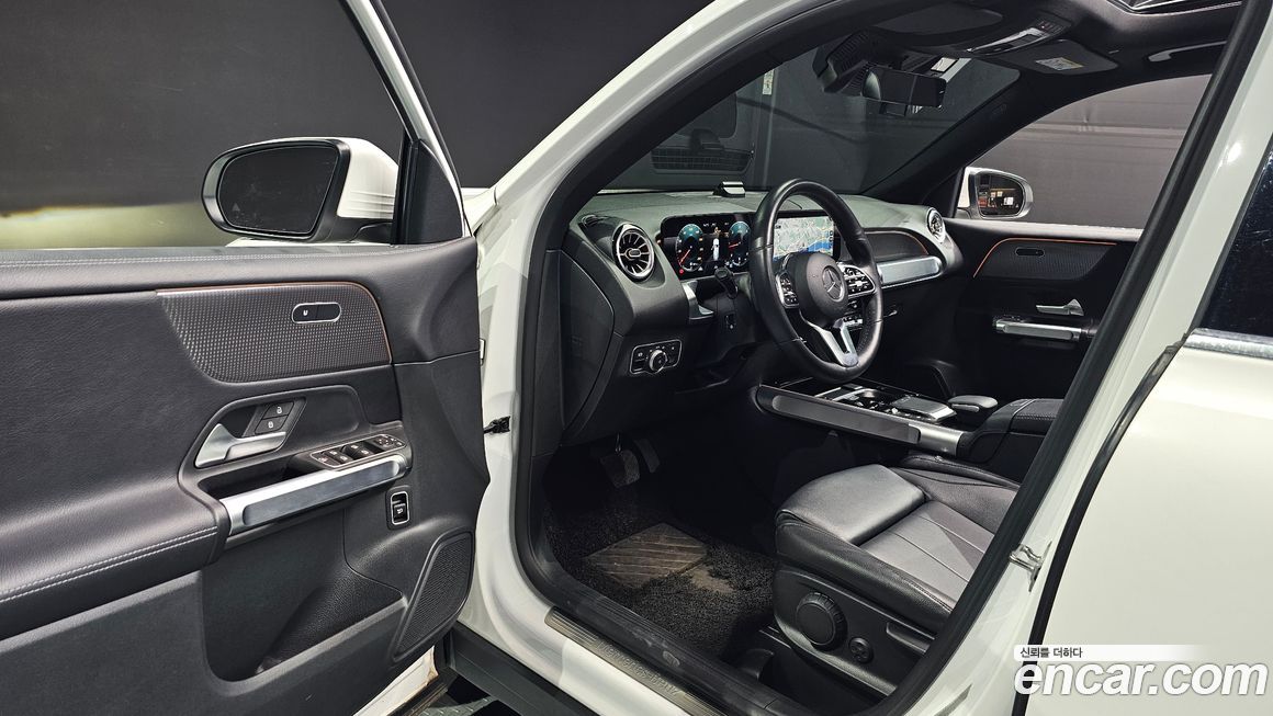 Mercedes-Benz GLB-Class 2022