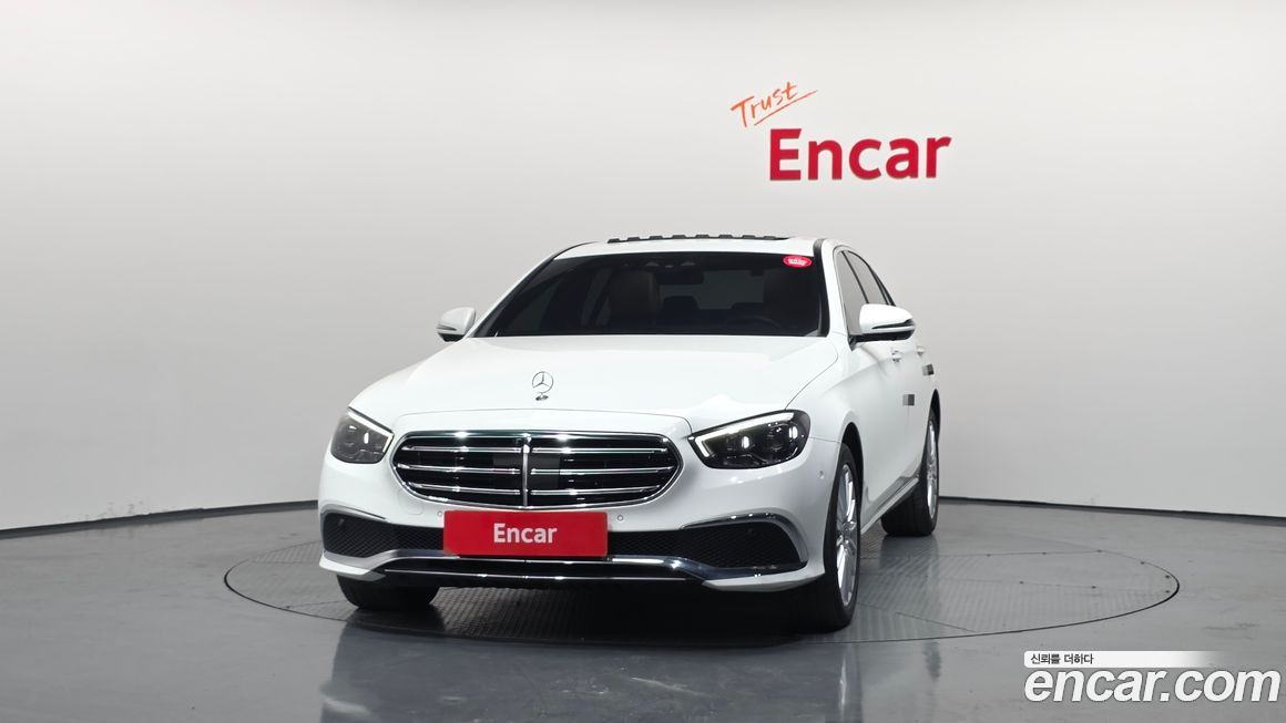 Mercedes-Benz E-Class 2022