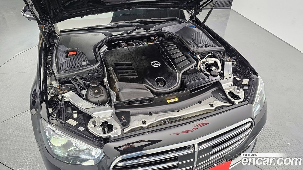 Mercedes-Benz E-Class 2021