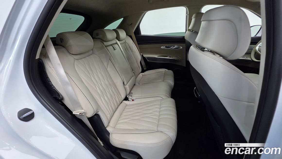 Genesis GV70 2023