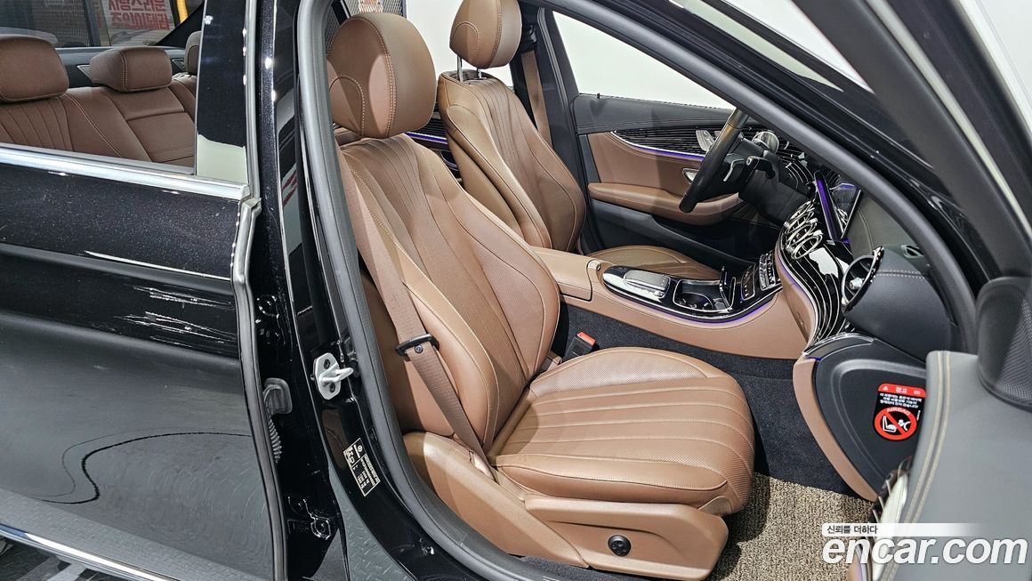 Mercedes-Benz E-Class 2021