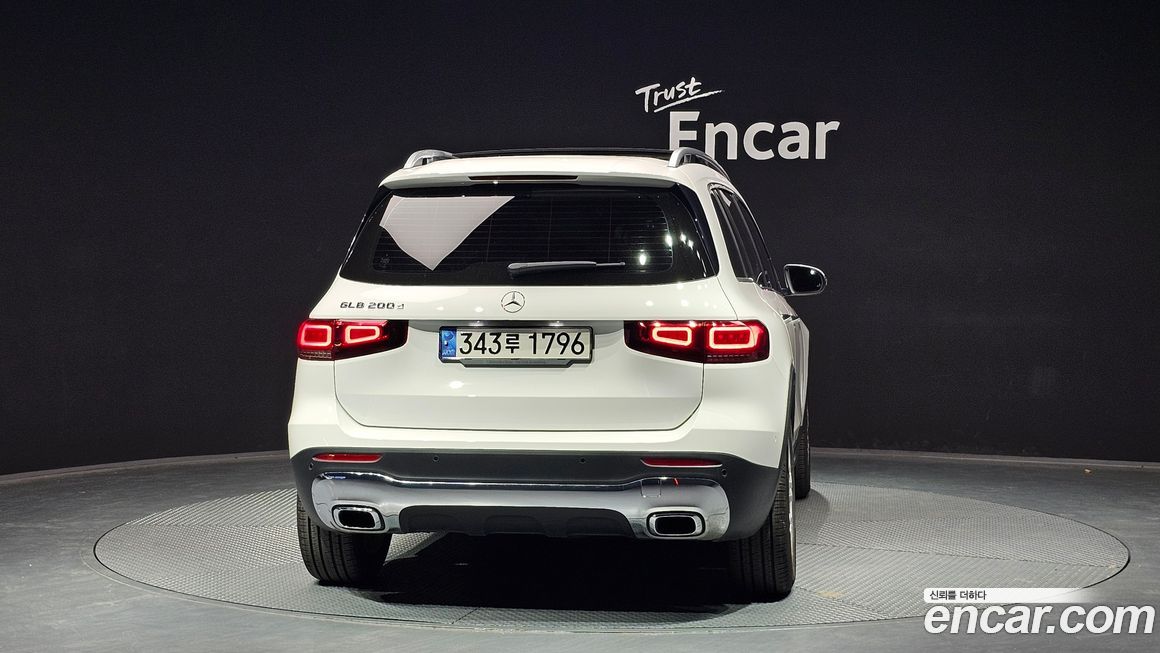 Mercedes-Benz GLB-Class 2022