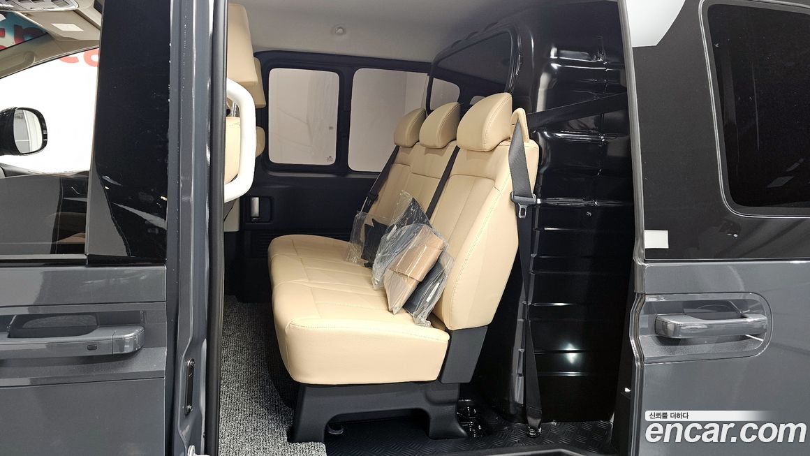 Hyundai Staria 2026