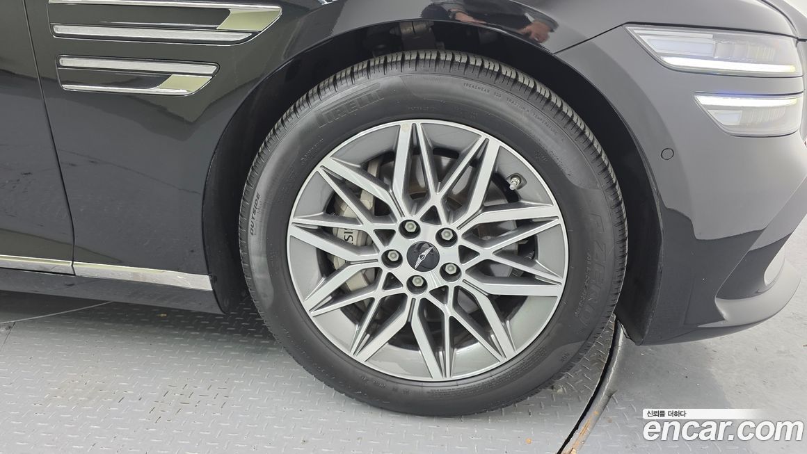 Genesis G80 2025