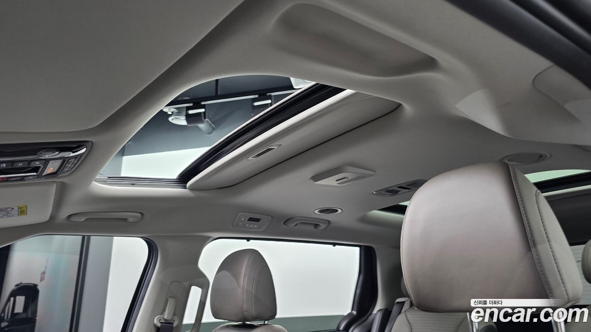 Kia Canival 2025