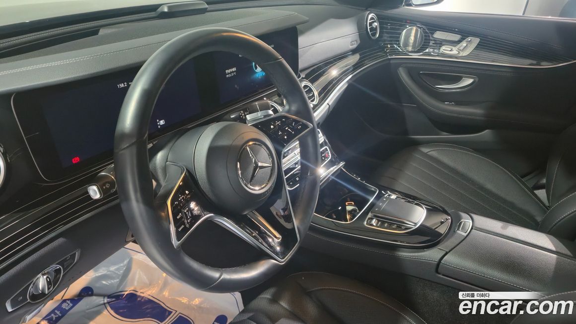 Mercedes-Benz E-Class 2021