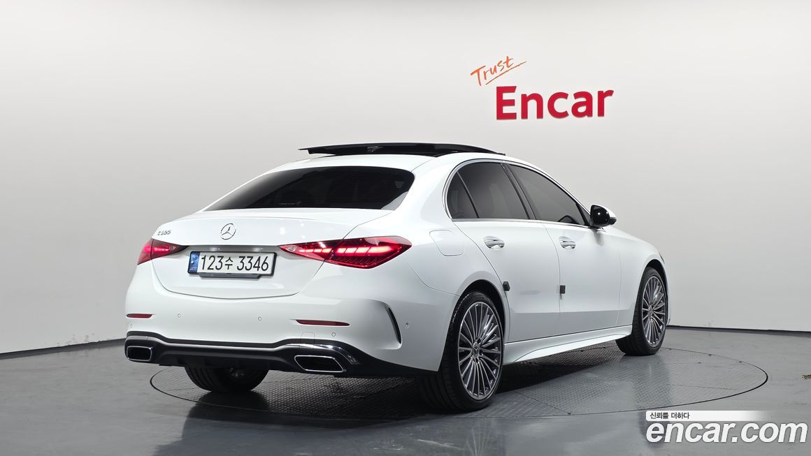Mercedes-Benz C-Class 2022