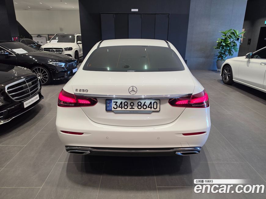 Mercedes-Benz E-Class 2023