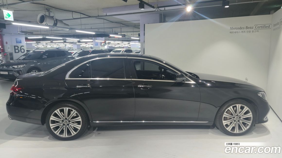 Mercedes-Benz E-Class 2021