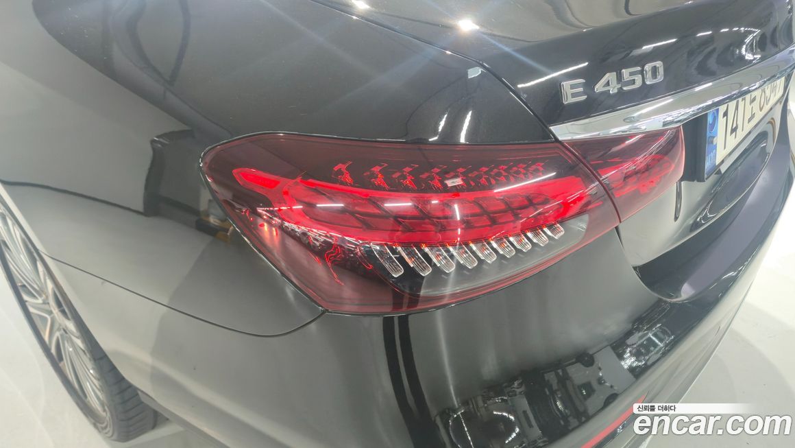 Mercedes-Benz E-Class 2021