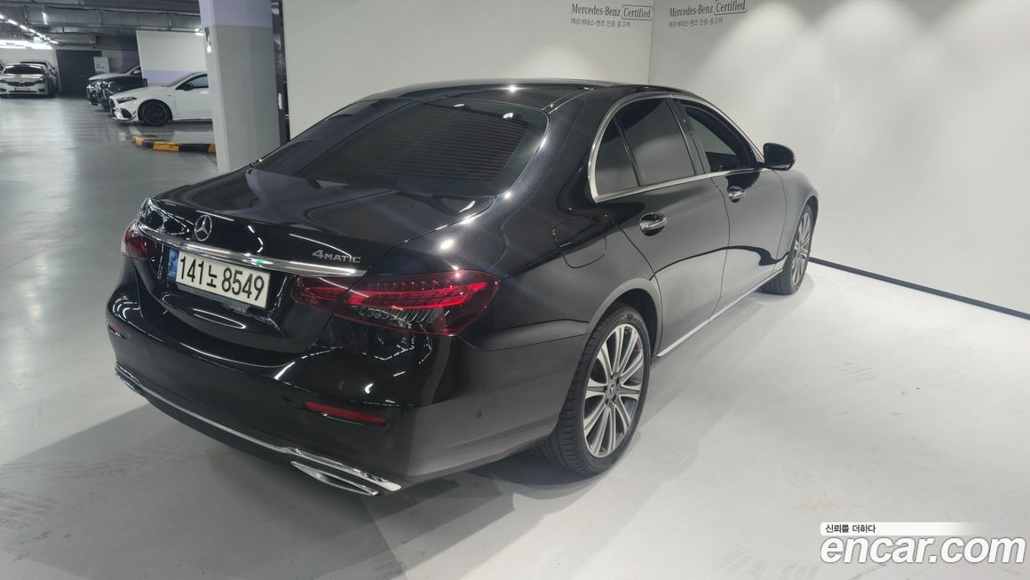 Mercedes-Benz E-Class 2021